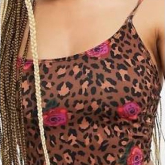 Onzie Bella Floral Leopard Print Scoop Neck Sports Top - Picture 6 of 8